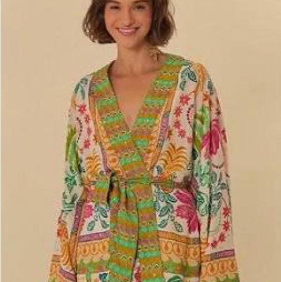 Colorful Floral Patterned Tunic - Picture 2 of 8